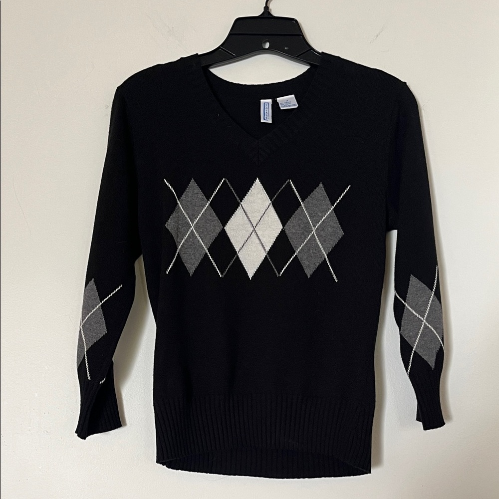 🖤✨ Smudge Black V-Neck Argyle Sweater – Gray & White– Size Medium ✨🖤